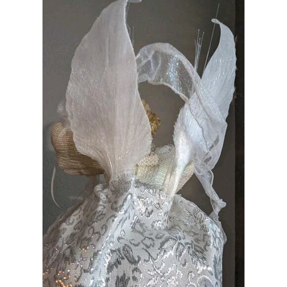 Vtg Fiber Optic Angel Tree Topper Light Up Silver White Gown Christmas 15" - Picture 8 of 9